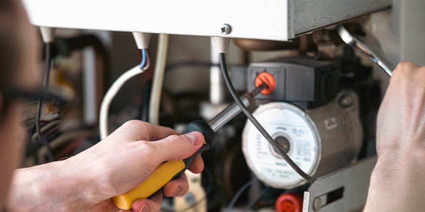 who-pays-for-boiler-repairs-landlords-or-tenants-min